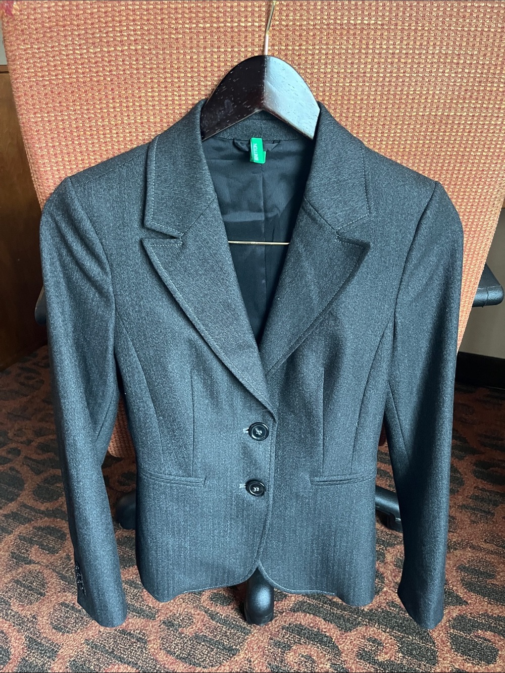 United Colors Of Benetton Women's Dk Gray Almost Black Tailored Pinstripe Blazer - Picture 1 of 6